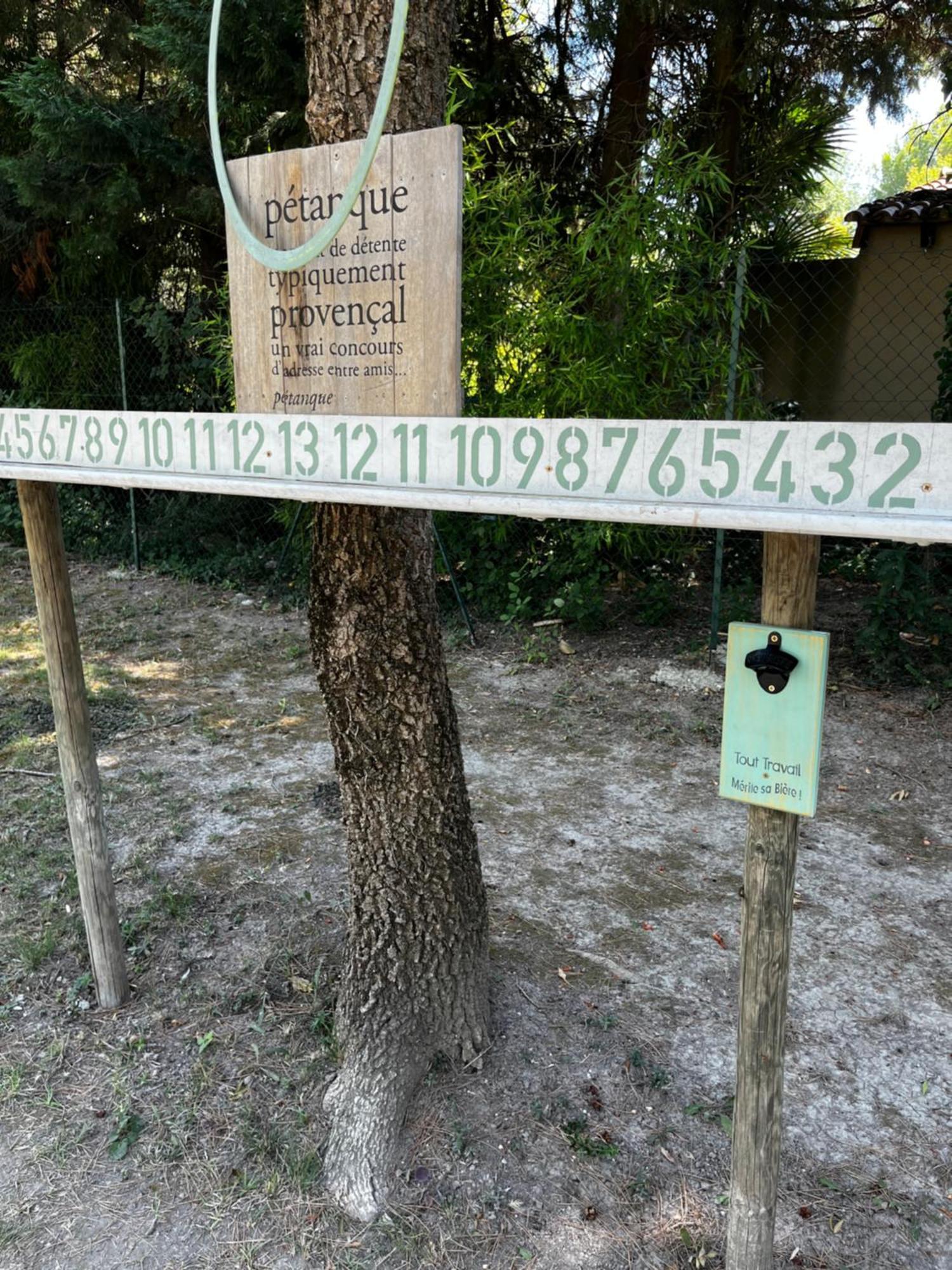 Le Mas De Trevouse Saint-Saturnin-lès-Avignon المظهر الخارجي الصورة