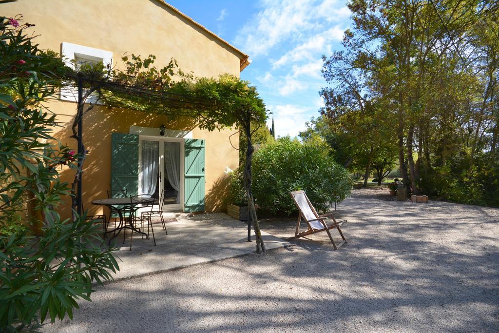Le Mas De Trevouse Saint-Saturnin-lès-Avignon المظهر الخارجي الصورة